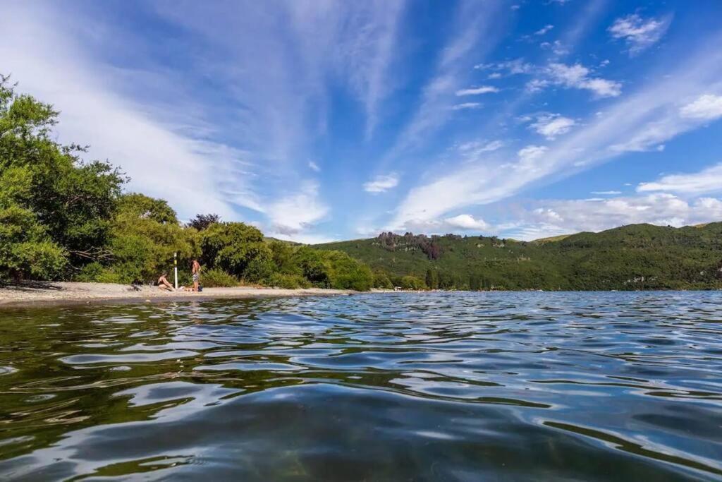 The Fantail Couples Retreat Apartment Kinloch Exterior photo